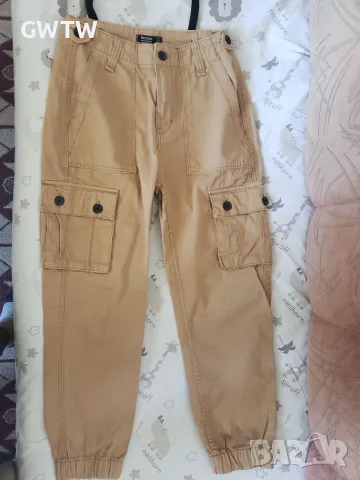 Bershka карго панталони, снимка 2 - Дънки - 56403784
