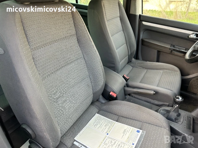 Vw Touran 1.9 tdi 7места, снимка 8 - Автомобили и джипове - 53033376