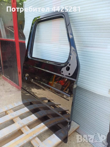 врата предна дясна Mercedes G klass W463 модел 2018-2025 г. #1007V, снимка 3 - Части - 51039346