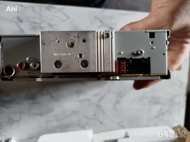 радио за кола JVC , снимка 2 - Радиокасетофони, транзистори - 50280457