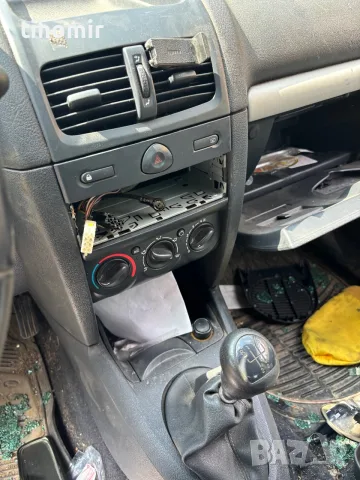Renault Clio за части, снимка 3 - Автомобили и джипове - 55823025