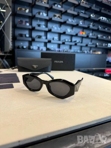 очила с черен обикновен калъф prada versace 