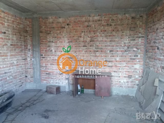 Масивна двуетажна тухлена къща 86 м2 с гараж, само на 4 км от Добрич, снимка 11 - Къщи - 30410568