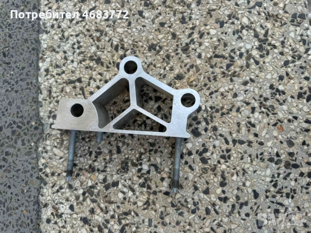 Дясна планка или конзола за захващане на торпедният пърт на Audi A8 D4 H4 само за 20лв. 4h0857022a