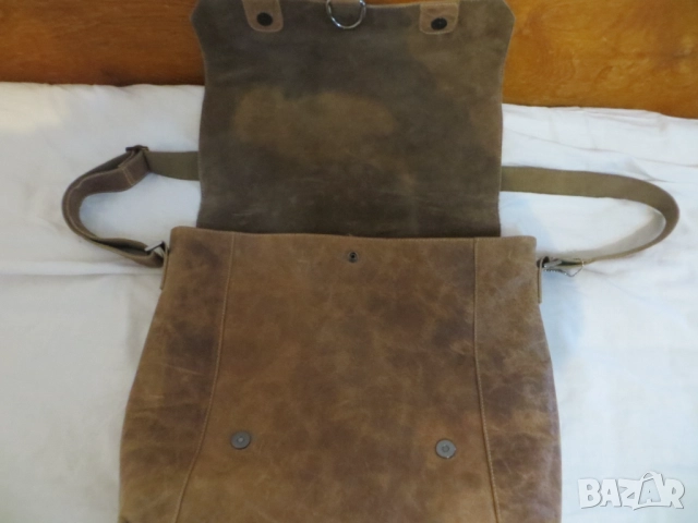 Кожени чанти през рамо Bruno Banani и Pride and Soul, снимка 3 - Чанти - 51881220