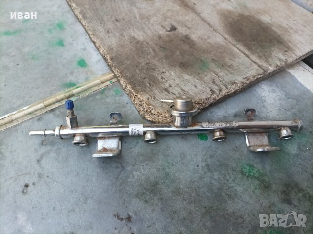 Бензинова рейка Вакуум клапан гориво за Мазда 6 2.0 бензин. 141 кс. 2002 год., снимка 1