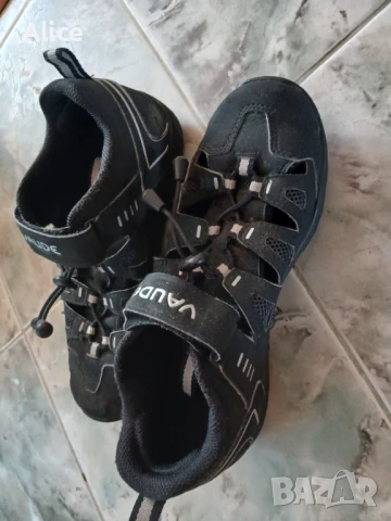 Сандали, номер 40, снимка 2 - Детски сандали и чехли - 51236358