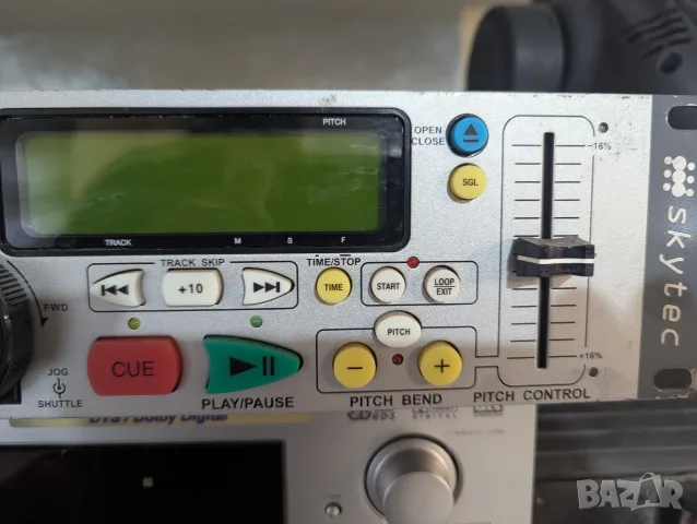 Skytec TEC 2160 Professional CD/MP3 Player за ремонт, снимка 4 - Други - 47340549