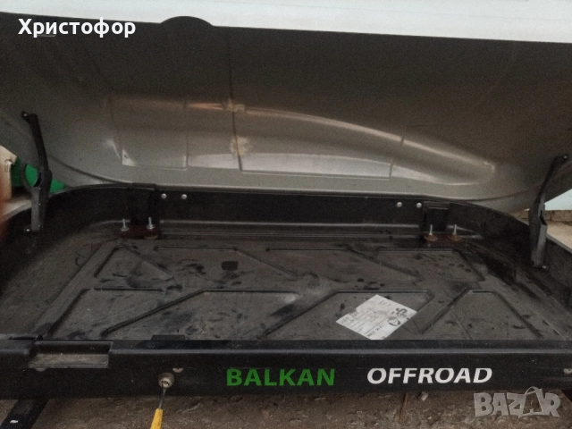 продавам autobox кутия багажник за кола заедно с напречните греди/универсални/, снимка 11 - Аксесоари и консумативи - 51467399