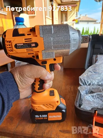 Акумулаторен ударен гайковерт 1600Nm и накрайник 3/4, снимка 2 - Винтоверти - 50189724