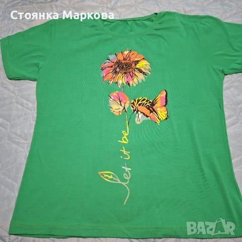 Нова блузка с красиво цвете