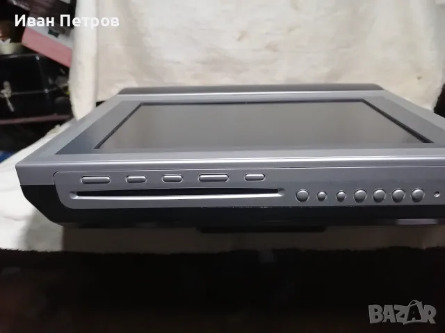 Продавам  портативно  ДВД 8.5'' ц екран за кола и дома
