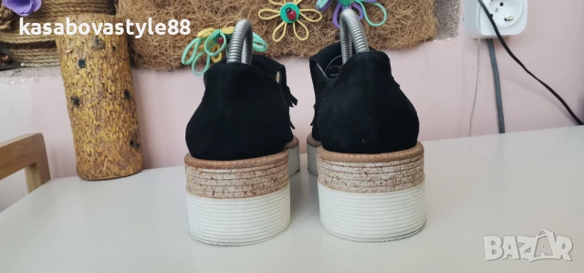 Обувки Laura Bellariva 38 н. Естествен велур , снимка 12 - Дамски ежедневни обувки - 54137799