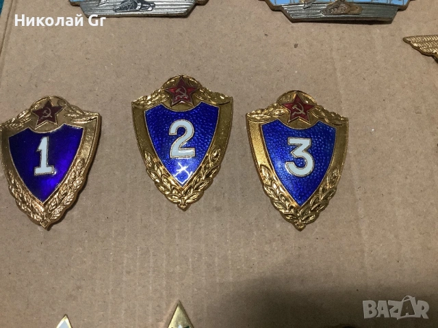 Значки  отличен състояние бронз емайл  цена за брой, снимка 3 - Колекции - 53004857