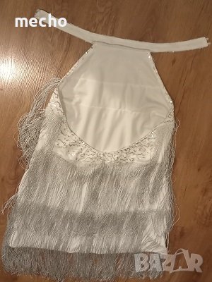 бяла рокля със сребристо - сиви ресни , снимка 2 - Рокли - 40229884