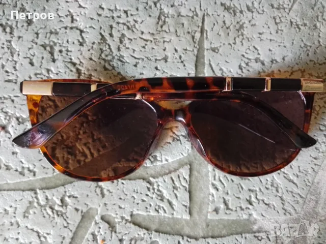 слънчеви очила оригинални, снимка 4 - Слънчеви и диоптрични очила - 48319991