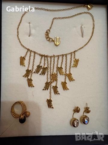 Златни бижута на Just Cavalli, снимка 3 - Колиета, медальони, синджири - 53331305