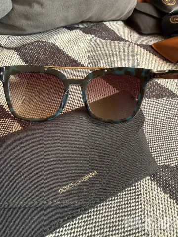 Dolce Gabbana DG 4269 .2887/8G, снимка 6 - Слънчеви и диоптрични очила - 53884391