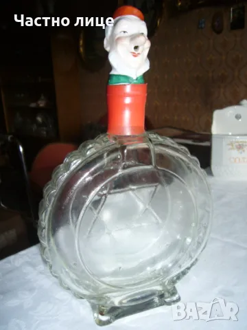 Сувенирна стъклена бъклица с керамичен дозатор за кошерни напитки