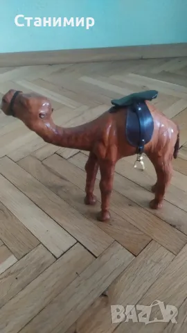 Камила от естествена кожа