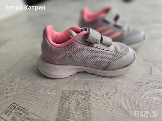 Детски маратонки Adidas, снимка 2 - Детски маратонки - 51710632