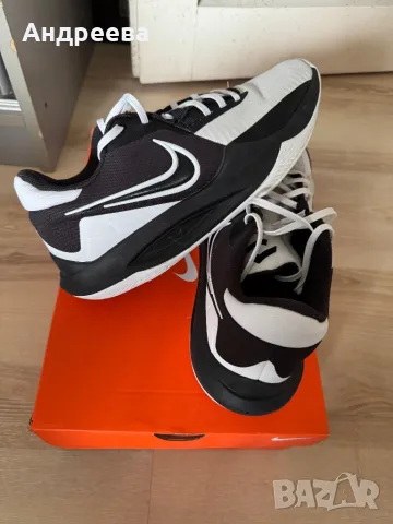 Оригинални маратонки Nike Precision 6