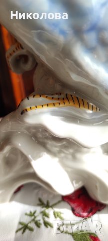 Българска Порцеланова статуетка папагал, снимка 4 - Статуетки - 39143760