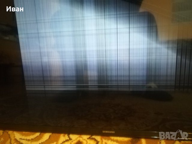 Марков смарт ТВ САМСУНГ UE43KU6072U, работещ, с леко пукнат дисплей 95.00 лв.