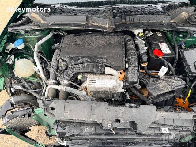 Peugeot 308 (P5), 1.2 Pure Tech 131 кс., двигател HNS, ск. кутия АТN8 автоматик, 12 000 km., 2024 г., снимка 14 - Автомобили и джипове - 52697292