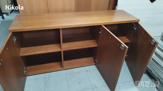 Шкаф с три врати с ключалки и рафтове 160/45/76см, снимка 10 - Шкафове - 47645549