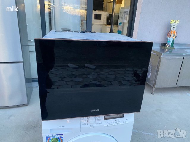 Виноохладител за вграждане SMEG - витрина, снимка 6 - Витрини - 44192583