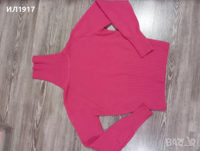 дънки и пуловер с брошка, снимка 3 - Дънки - 56317477