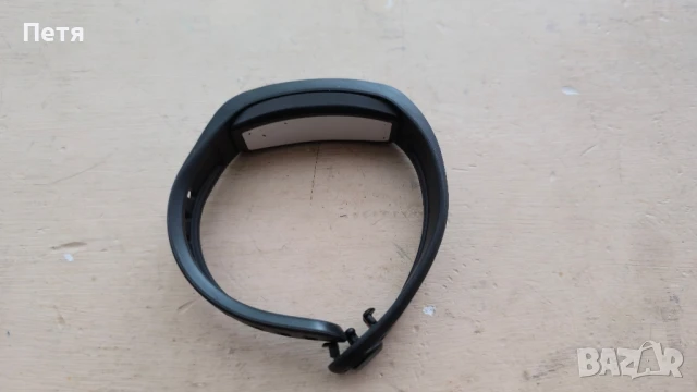 Фитнес гривна Garmin Vivofit 2 , снимка 9 - Фитнес уреди - 51106402