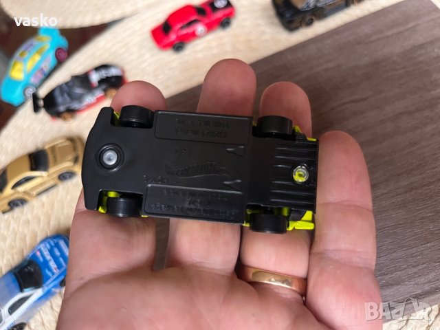 Hotwheels-Aston Martin, снимка 6 - Колекции - 42460498