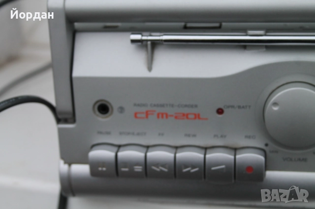 Радио касетофон ''Sony CFM 20L'', снимка 6 - Радиокасетофони, транзистори - 52367439