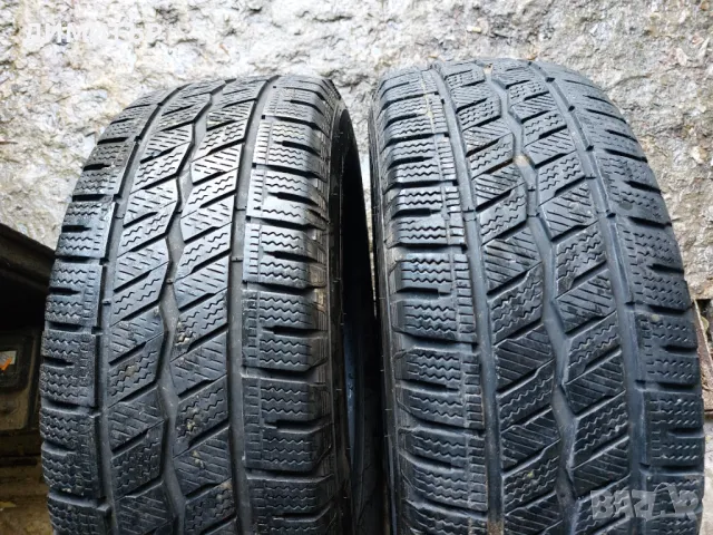 2бр.зимни гуми HANKOOK 235/65/16C 115R DOT 3522, снимка 2 - Гуми и джанти - 48726122