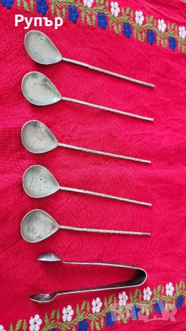 Старинни лъжчки и щипка за лед