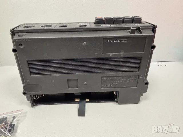 За части! FM/MW Радио Касетофон HITACHI TRK-5300, снимка 10 - Радиокасетофони, транзистори - 55950598