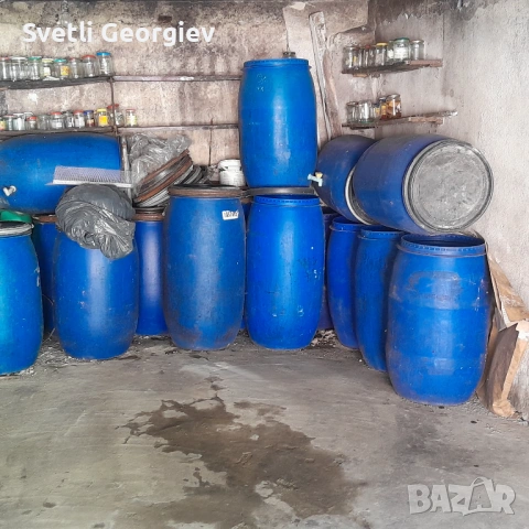 Продават се, снимка 2 - Бидони, бурета и бъчви - 54306474
