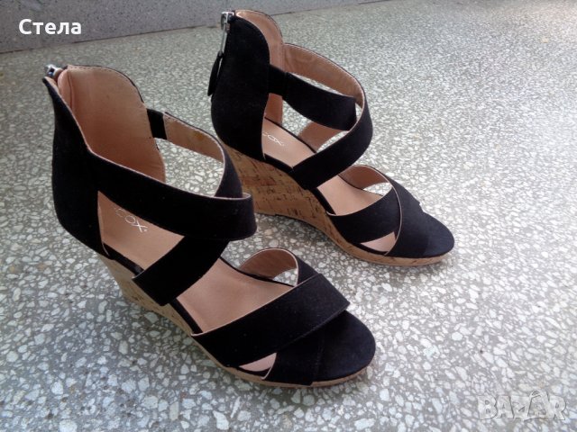 Дамски обувки Cox, нови, черни с беж, снимка 5 - Дамски обувки на ток - 29513806