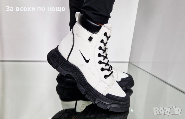 Nike Дамски Бели Боти С Черна Подметка И Вързанки Найк Код P1410, снимка 3 - Дамски боти - 52178862