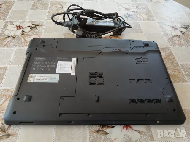 Лаптоп Lenovo Ideapad Z570, снимка 3 - Лаптопи за дома - 56128331