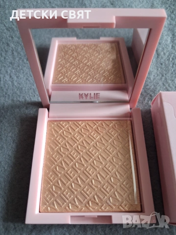 Нов хайлайтър КYLIE, снимка 2 - Козметика за лице - 54168625