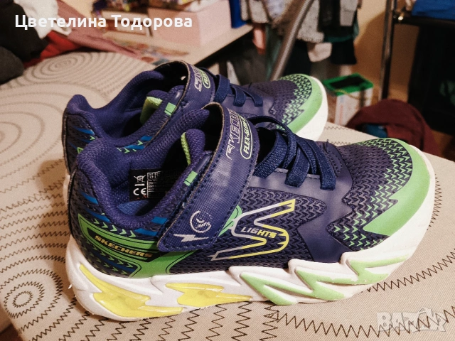 светещи маратонки Skechers, снимка 7 - Детски маратонки - 54032306