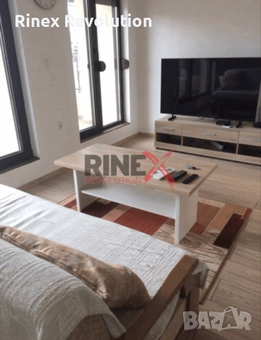 Тристаен апартамент в Център , снимка 2 - Апартаменти - 54303854