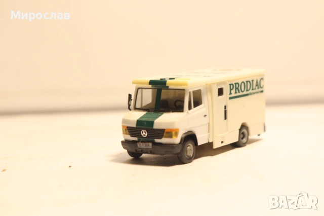 HERPA 1/87 H0 MERCEDES VARIO ИНКАСО БРОНИРАН КОЛИЧКА МОДЕЛ, снимка 3 - Колекции - 54316781
