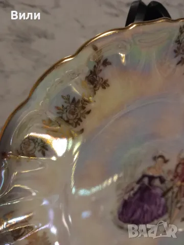 Сервиз от десертни чинии с различни романтични сцени от немски порцелан , снимка 4 - Сервизи - 48636251