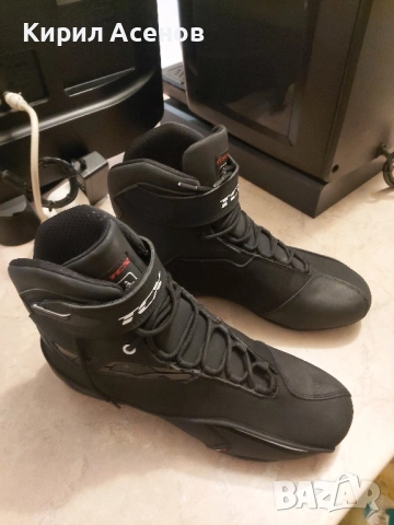 Мотоциклетни обувкиTCX,водонепропускливи,нови,номер 44., снимка 2 - Спортна екипировка - 52520192