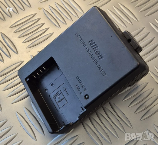  Оригинално зарядно Nikon MH-27 / MH-23 MH-24, EN-EL14, снимка 2 - Батерии, зарядни - 34117335