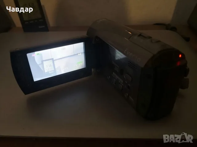 Видеокамера JVC GZ MS100E, снимка 2 - Камери - 49334551